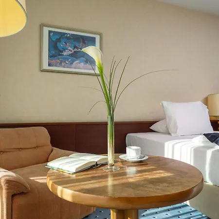 מלון Maritim 4*