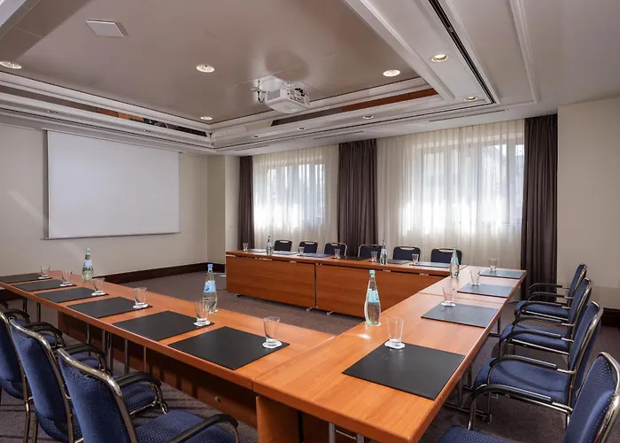 Отель Maritim 4*